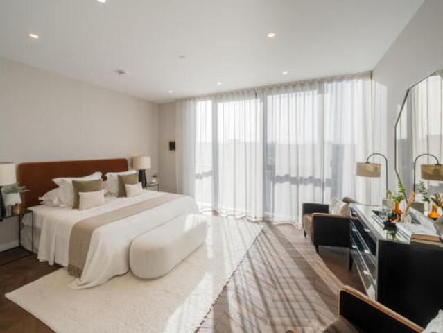 Apartment for sale in Battersea, Greater London