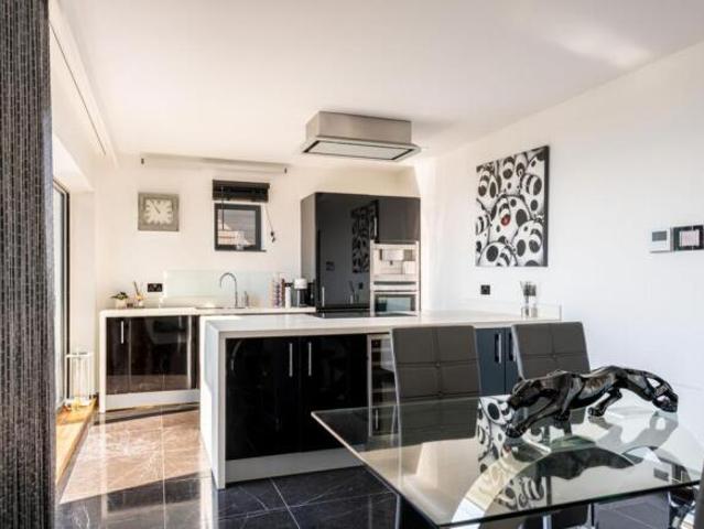 Apartment for sale in Boscombe, Bournemouth