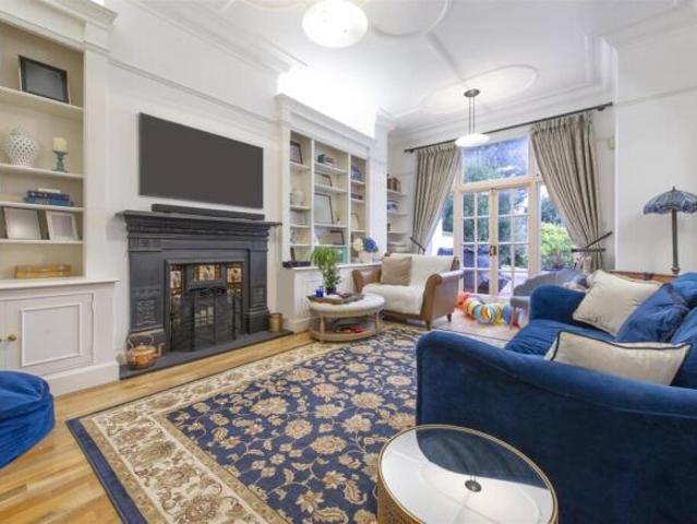 Apartment for sale in Hampstead, Greater London