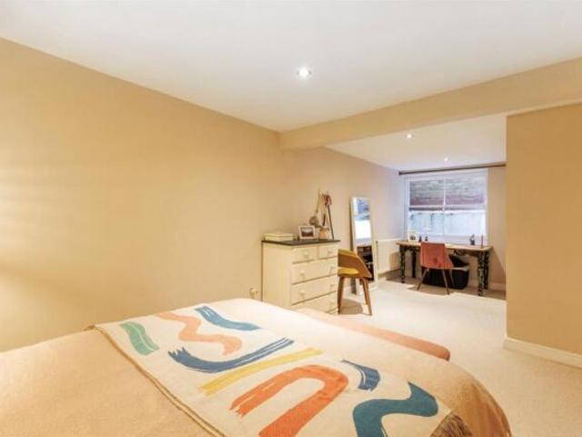 Apartment for sale in Cat Hill