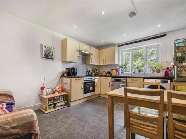 Apartment for sale in London Borough of Lewisham, Brockley