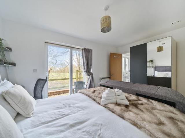 Apartment for sale in The Slade, Oxfordshire