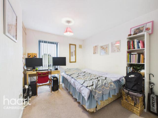 Apartment for sale in Arbury, Cambridgeshire