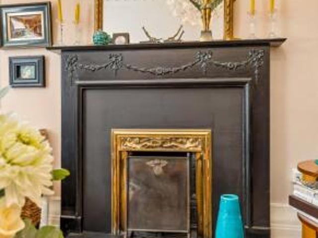 Apartment for sale in Shawlands, Scotland