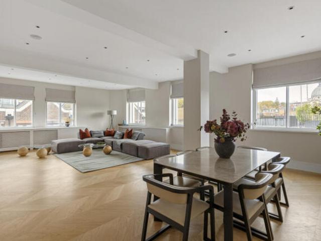 Apartment for sale in Cat Hill