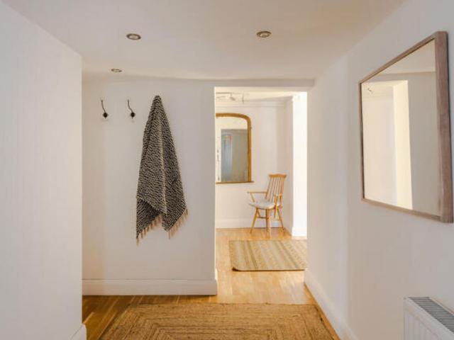 Apartment for sale in Cat Hill