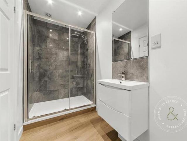 Apartment for sale in Canton, Wales