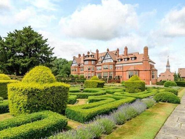 House for sale in Cobham, Elmbridge