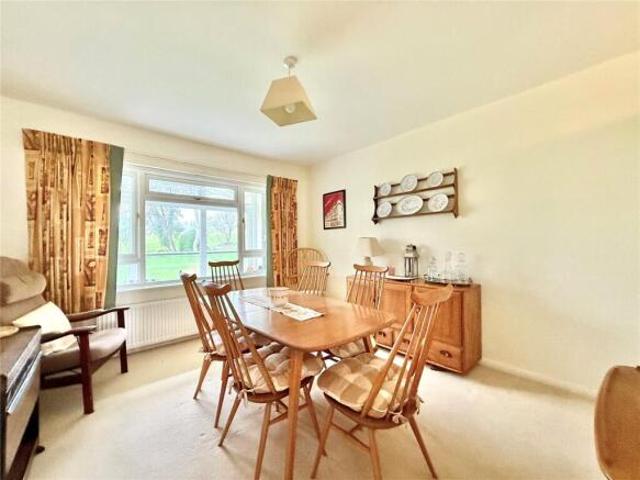 Apartment for sale in Upperton, Eastbourne