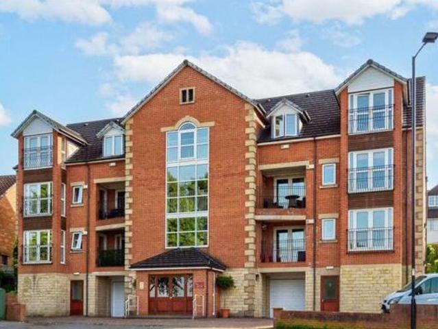 House for sale in Stubbin, Deepcar