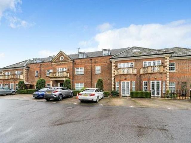 House for sale in Crowthorne