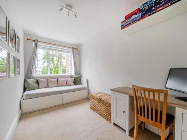 Apartment for sale in London Borough of Lewisham, Deptford