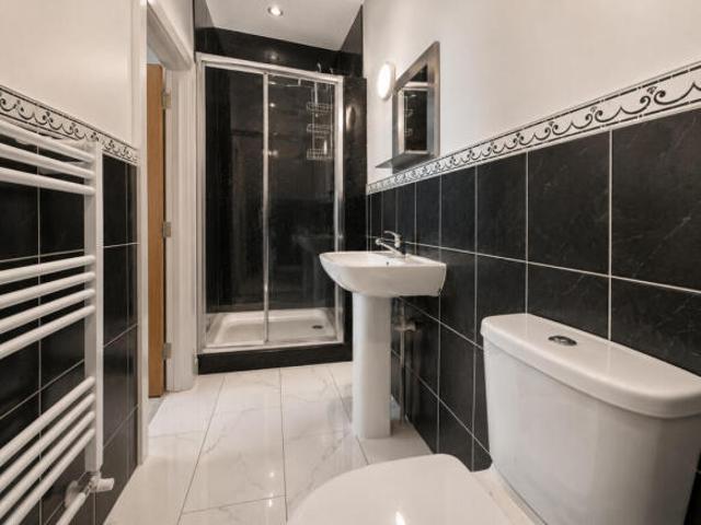 Apartment for sale in Stockport, Greater Manchester