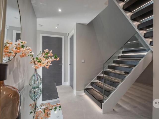 Apartment for sale in Parkstone, Poole