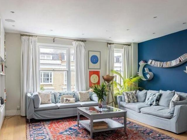 House for sale in Lyons, Greater London