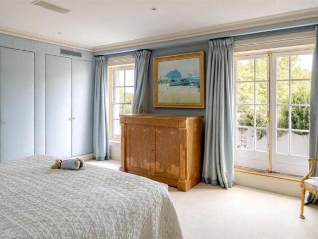 Apartment for sale in City of Westminster, Greater London