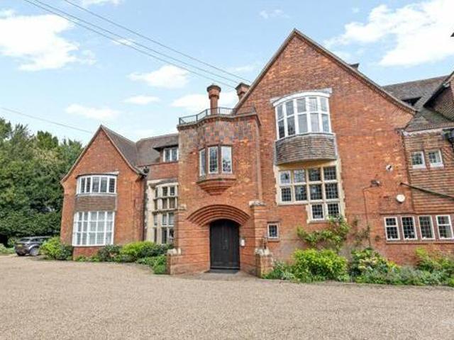 House for sale in The Butts, Kent
