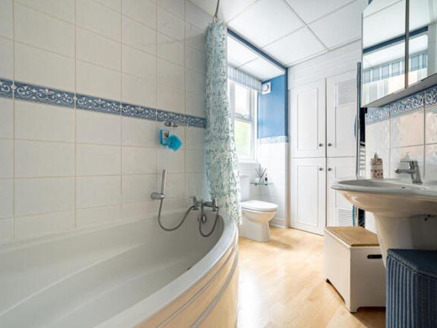 Apartment for sale in Froggatt, East Midlands