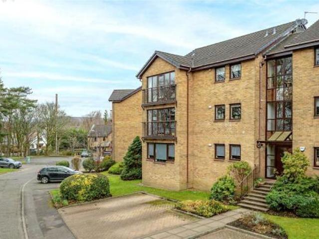 Apartment for sale in Bearsden, Scotland
