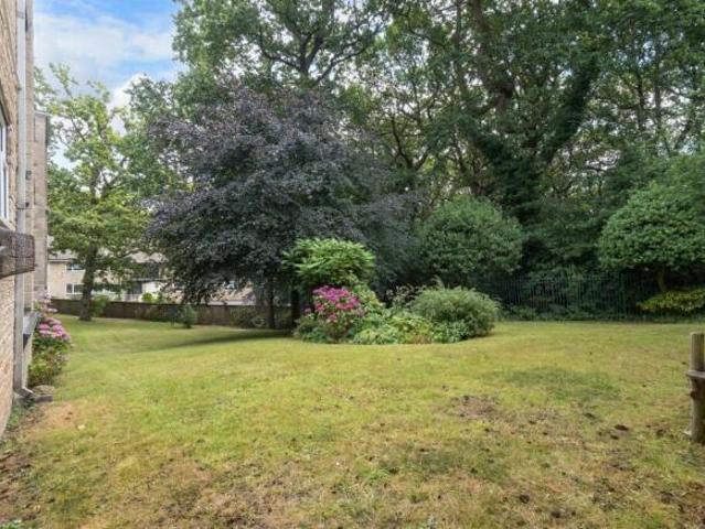 Apartment for sale in Ranmoor, South Yorkshire