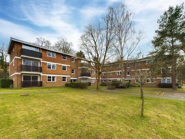 House for sale in Farnborough, Hampshire