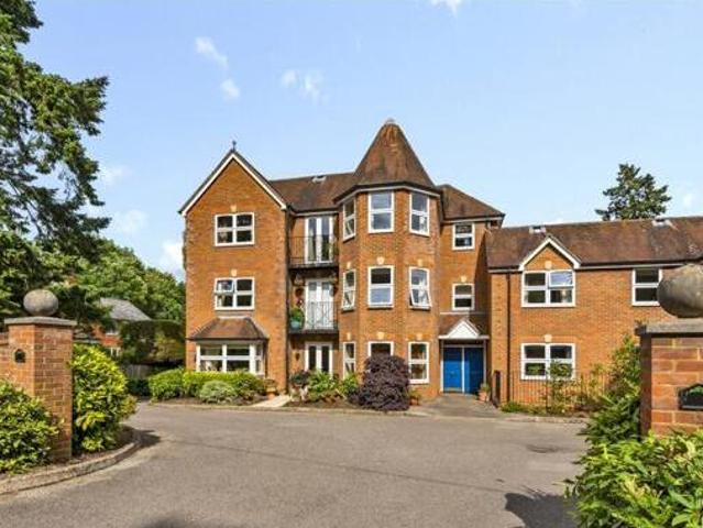 House for sale in Fole, Surrey