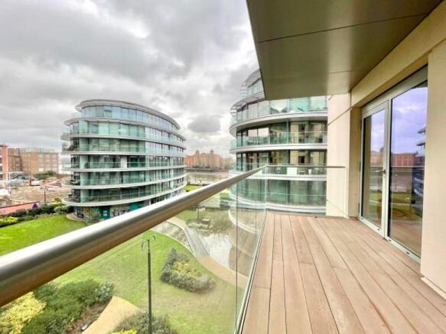 Apartment for sale in South Lane, West Yorkshire