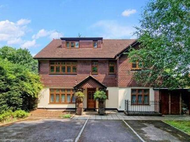 House for sale in Gerrards Cross, Tatling End