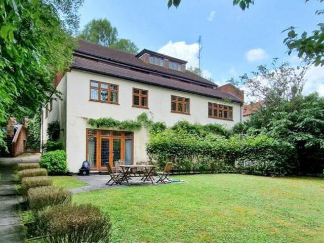House for sale in Gerrards Cross, Denham