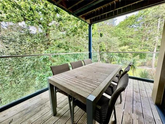 Apartment for sale in England