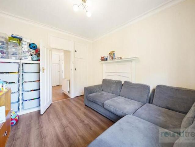 Apartment for sale in Black Bourton, Oxfordshire