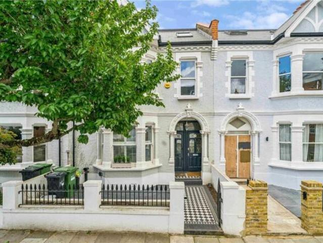 Apartment for sale in Cat Hill