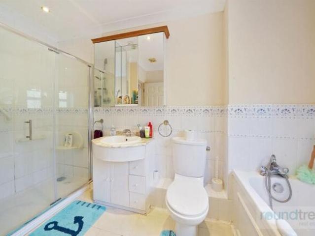 Apartment for sale in Hendon, Greater London