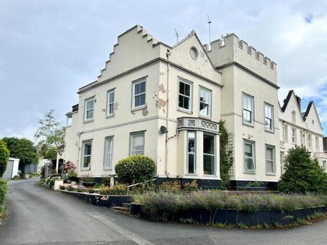 House for sale in Stourbridge, West Midlands