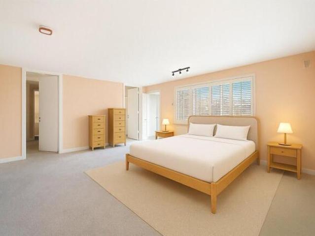 Apartment for sale in Cat Hill