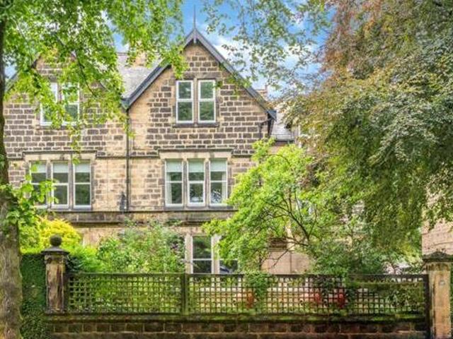 House for sale in Harrogate, North Yorkshire