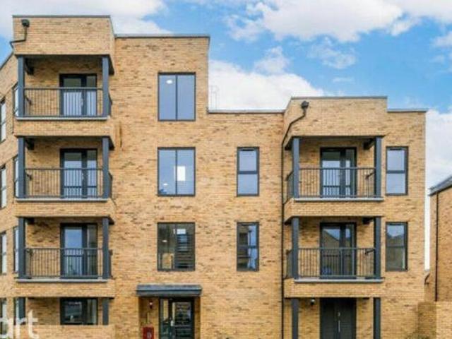 House for sale in Greater London