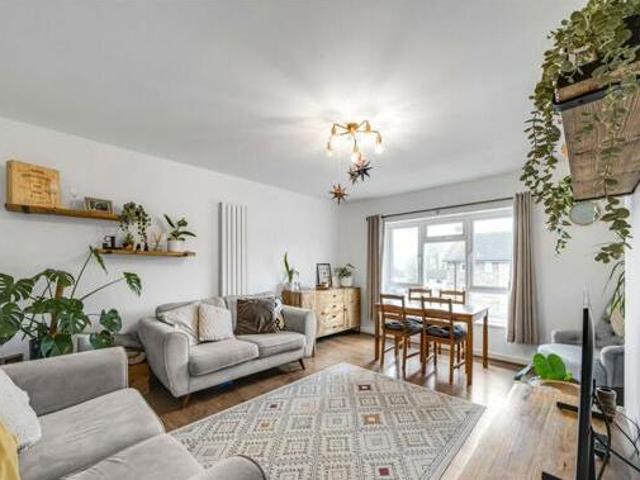 House for sale in Perryfields, West Sussex