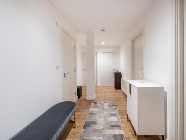 Apartment for sale in Cornwall
