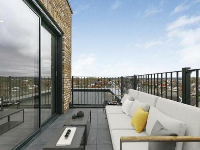 House for sale in Broxbourne, Hertfordshire