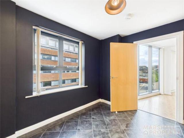 Apartment for sale in Calderstones