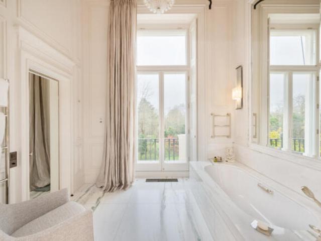 Apartment for sale in Cat Hill