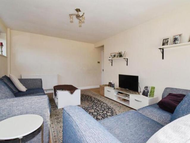 Apartment for sale in Oadby, Leicestershire