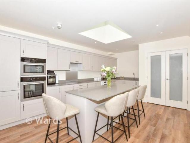 Apartment for sale in Midway, Kent