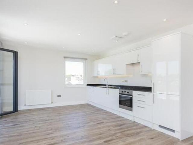 House for sale in Kingston upon Thames, Greater London