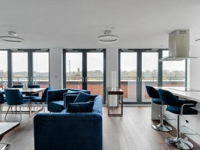 House for sale in Knutsford