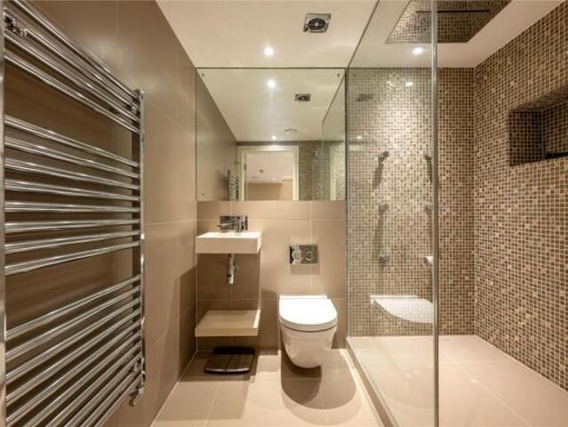 Apartment for sale in Bayswater, Greater London