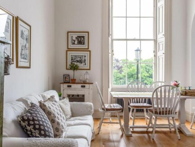 Apartment for sale in Lansdown, Bath