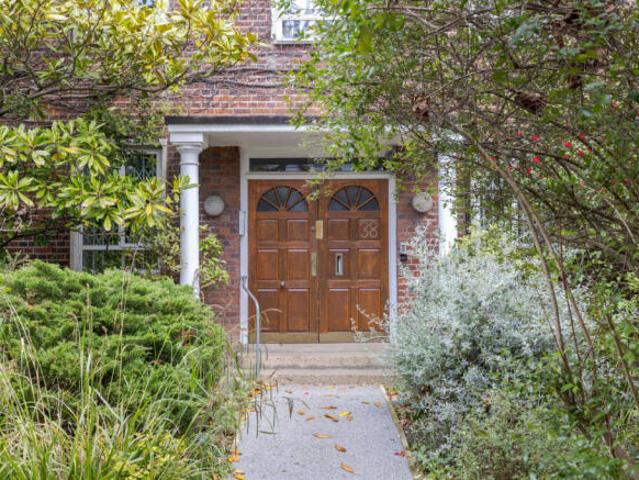 Apartment for sale in Leyton, Greater London