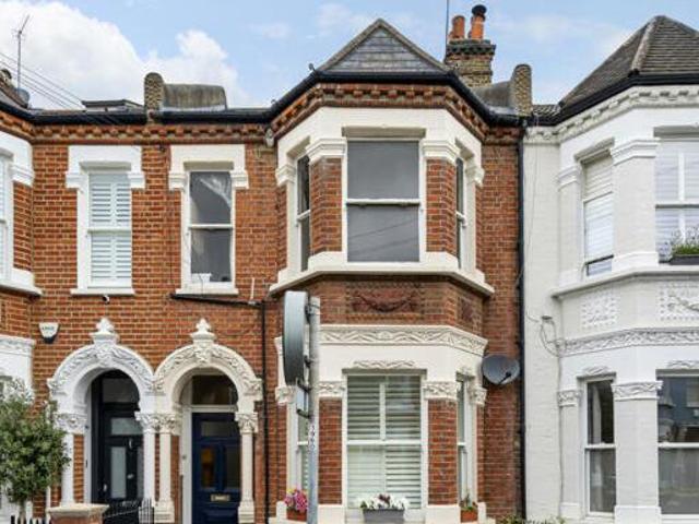 House for sale in Lyons, Greater London